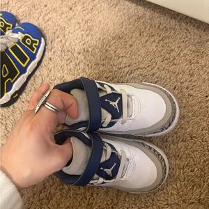 Jordan Kids White and Navy Hook-and-Loop Sneakers